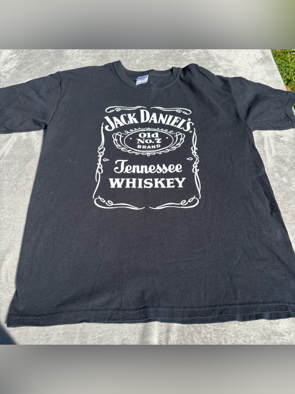 Jack Daniels Old No. 7, Basic Black Logo T-Shirt -Gildan Heavy Cotton Size Large